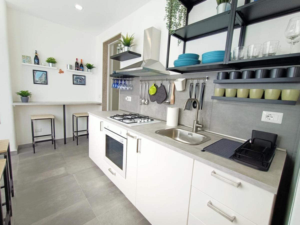 Orto Limoni Apartment - Quadrilocale Catania Centro Luaran gambar