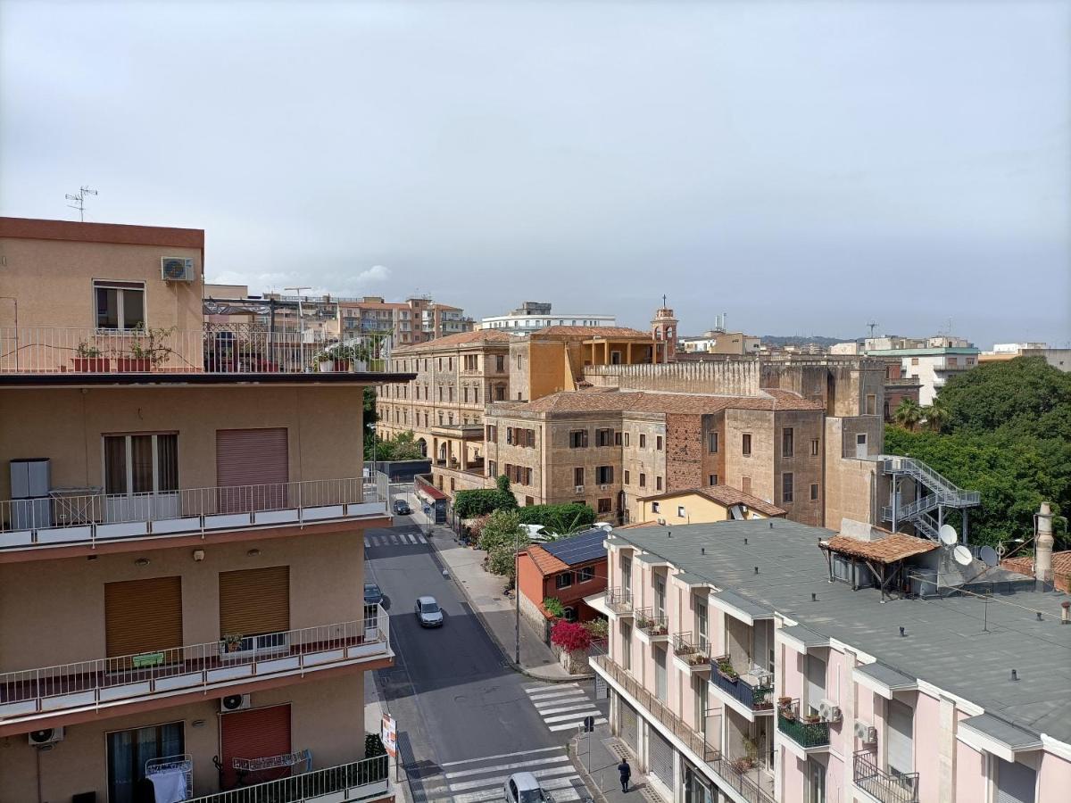 Orto Limoni Apartment - Quadrilocale Catania Centro Luaran gambar