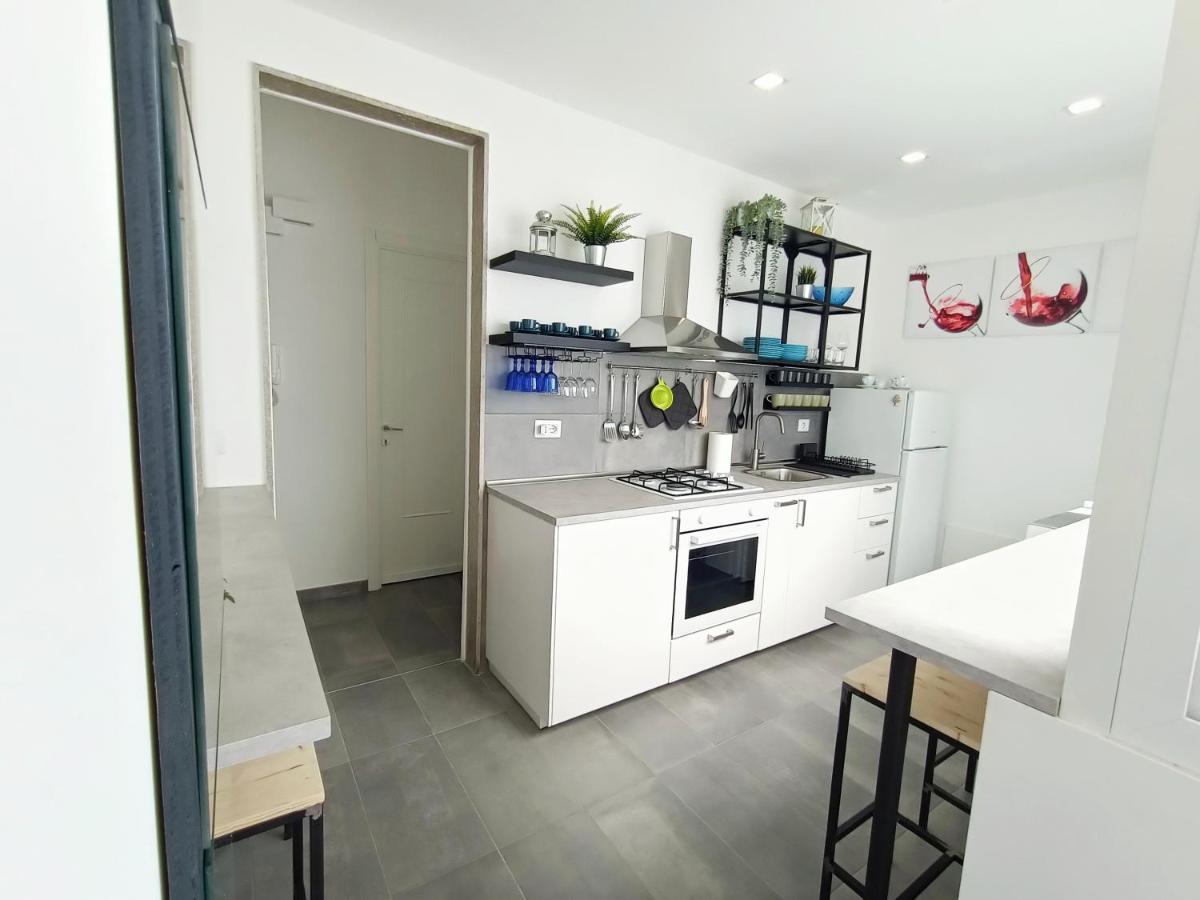 Orto Limoni Apartment - Quadrilocale Catania Centro Luaran gambar